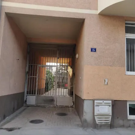 アパート Filinhome Stefanovica 9